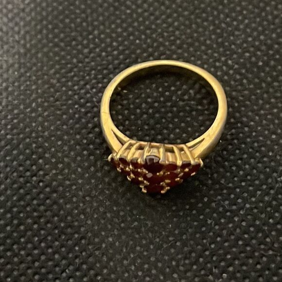 Ring with red gems - Picture 2 of 6